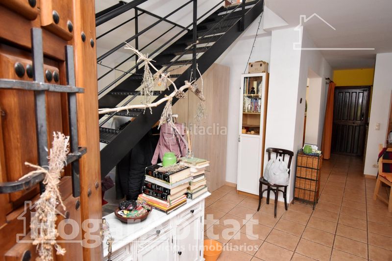 Foto d9f247c2-5153-4dec-87f1-33a027a4820d. Xalet amb aparcament piscina a Picassent