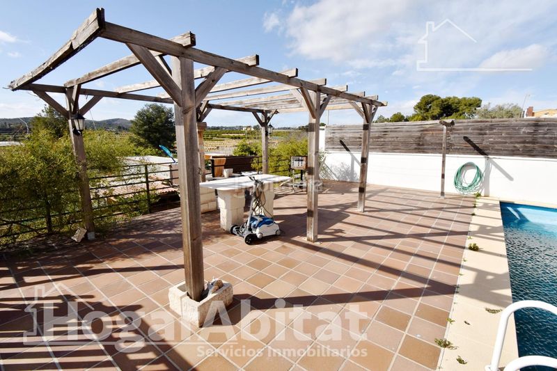 Foto e0275b7a-0c12-4f87-a402-0b0ccbd4f192. Xalet amb aparcament piscina a Picassent