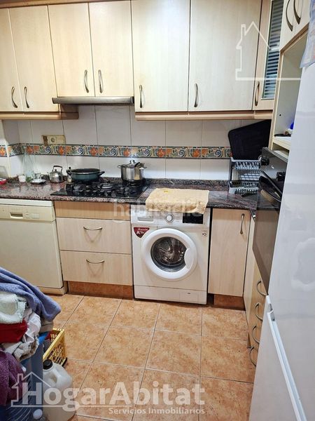 Foto 2bcb98ed-f0a2-4b71-8f2d-735137c8fa92. Pis a Massanassa