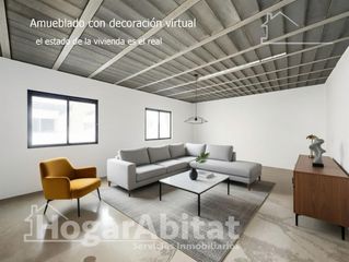 House  Calle sant blai. Amplia casa con terraza para hacer el hogar de tus sueños