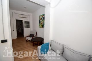 House  Calle magraners. Ubicación excelente! casa reformada, acogedora y luminosa con do