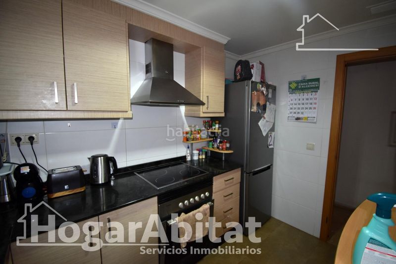 Foto c9016036-ac42-4642-afbe-07fa5cb3fbd0. Pis a Algemesí