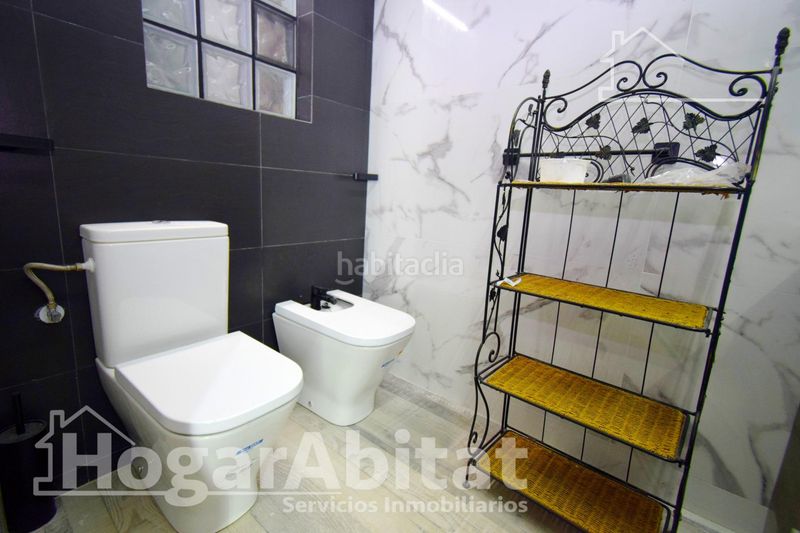 Foto 7f2b90e6-2414-4bde-9bff-c8e56651d7d0. Casa amb calefacció a Las Islas Sagunt