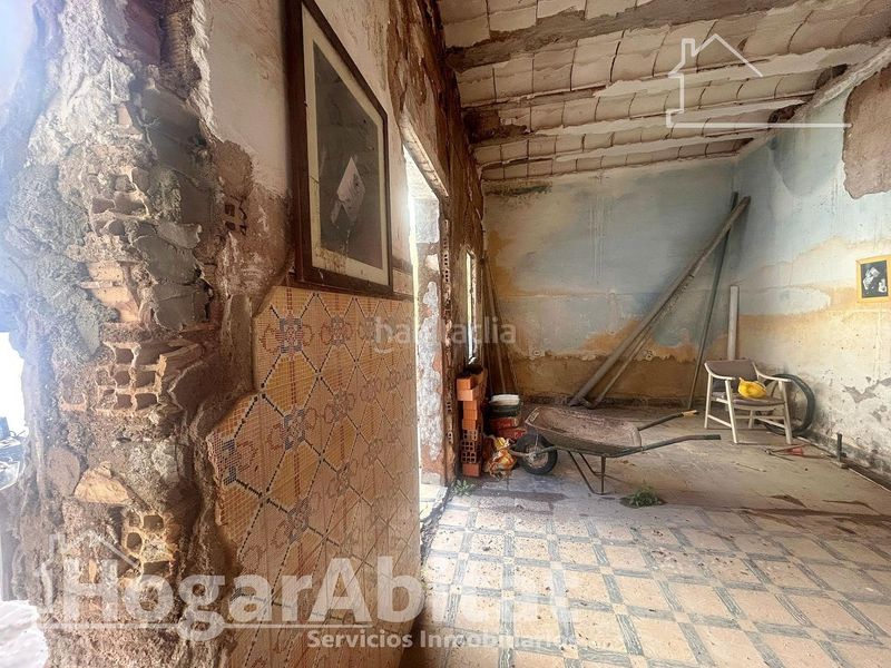 Foto c89be664-6400-4f82-8713-7011a7657c42. Casa a Avenida de Abril-9 de Octubre Sagunt