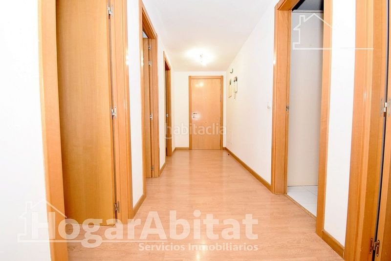 Foto 17a5bf2e-5dbf-4b44-ba91-3ced21337471. Pis amb aparcament a Centro Almazora / Almassora