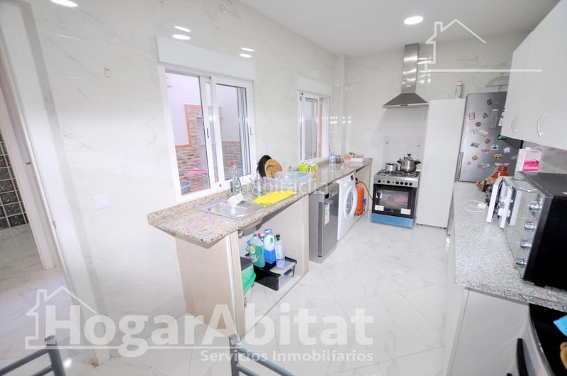 Foto 4b7c7eb3-039a-4ab1-bfe9-be4d08927868. Pis a Centro puerto Sagunt