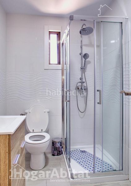 Foto 0a0b602e-8880-44ce-ad91-ca495bb2a663. Casa adossada amb aparcament piscina a Mareny de Barraquetes Sueca