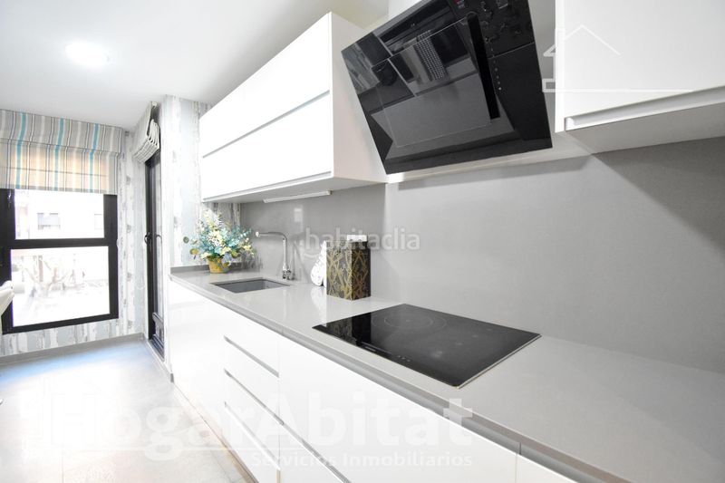 Foto 051bd6ba-80cb-4331-99ff-288bc351ca9a. Pis amb aparcament piscina a Corea Gandia