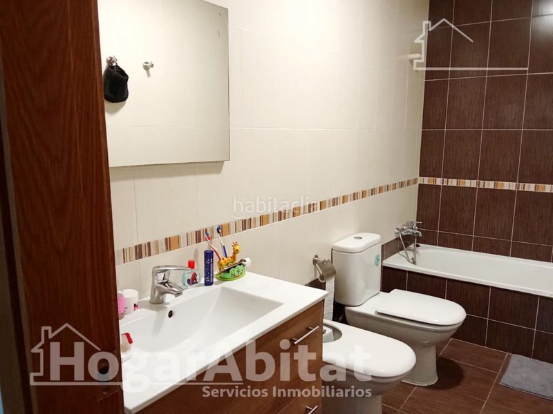 Foto a280d272-4732-47e7-a784-1f4040723864. Casa amb calefacció aparcament a Alginet