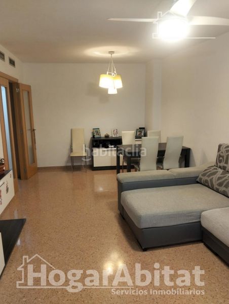 Foto 3a4421f6-fde8-43d6-9e40-5b065afd9e44. Pis amb aparcament a Benaguasil