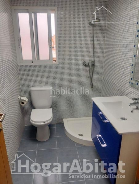 Foto 895b1262-162d-4136-a65d-b4ad13b08b36. Pis amb aparcament a Benaguasil