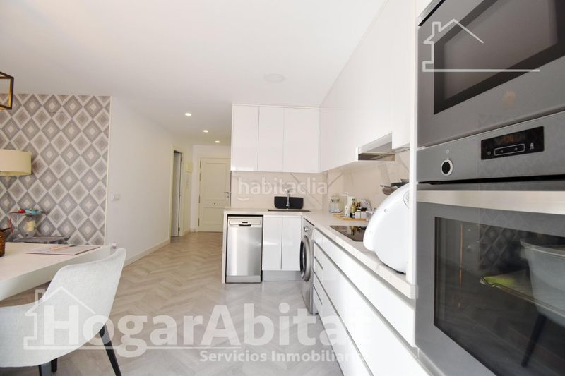 Foto a087a522-721d-46ba-9ee8-6a746240db54. Pis a Oliva pueblo Oliva