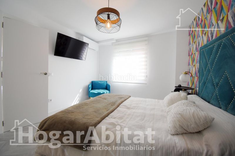 Foto d8eb839c-0a2c-49f1-814e-a8ee30c2a634. Pis a Oliva pueblo Oliva