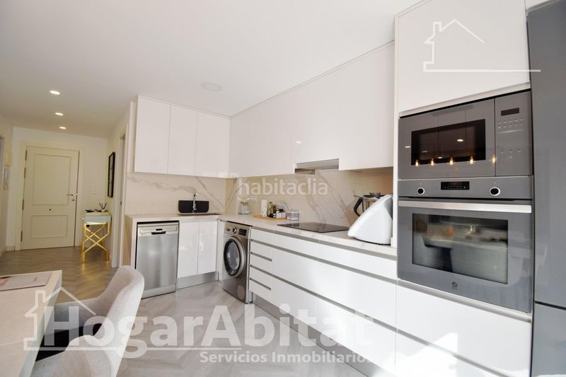 Foto fed1cb17-fd4e-48fc-89b5-cb128be8fd93. Pis a Oliva pueblo Oliva