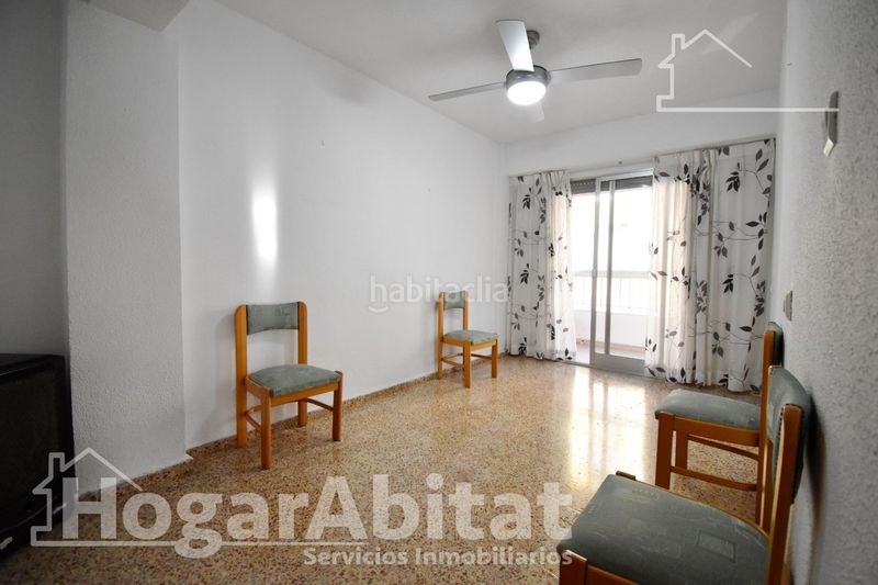 Foto 594e5125-6b1c-4cf5-aed5-46a87ae2f0fc. Pis a Oliva pueblo Oliva