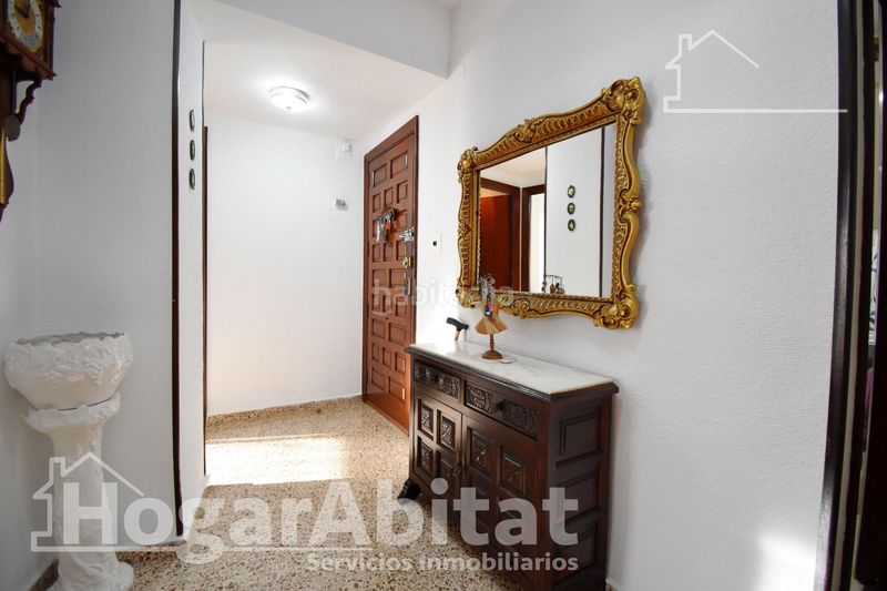 Foto af92413b-baf7-49c5-b63c-18999c12cdab. Pis a Oliva pueblo Oliva