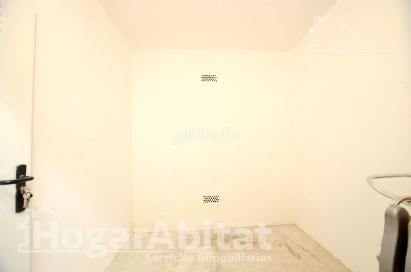 Foto ed00f1fc-7712-4258-b8a7-a5770266e3fb. Pis amb aparcament a Piles