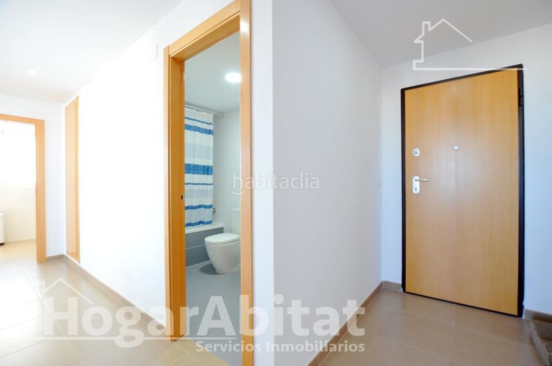 Foto fe30980f-7a22-49be-8e44-908ee5d95b2b. Pis amb aparcament a Piles