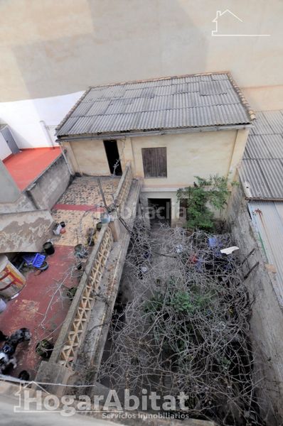 Foto cde6541a-d0e6-49f9-8fbf-989113a53270. Casa amb aparcament a Centro Xirivella