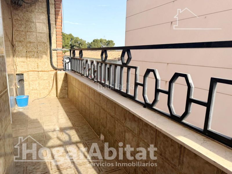 Foto 94523137-d1d4-48f6-af99-94ab79ea5c82. Pis a Benaguasil