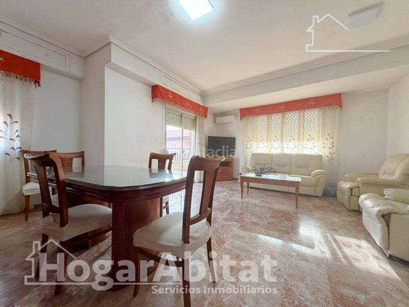 Foto cd351a87-457b-435b-9d7f-61c9aeae7e63. Pis a Benaguasil