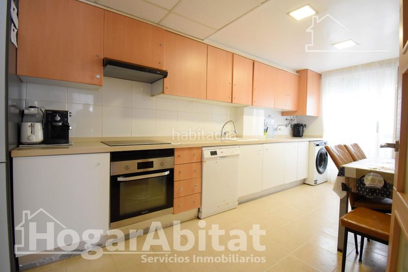 Foto f5116997-d557-4013-968b-21595a04b184. Pis amb calefacció aparcament a Oliva pueblo Oliva