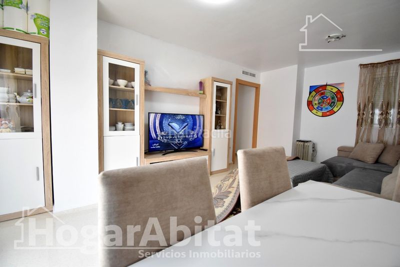 Foto fedaaac8-bea8-437b-a0e3-f2e1f232ad2a. Pis amb calefacció aparcament a Oliva pueblo Oliva