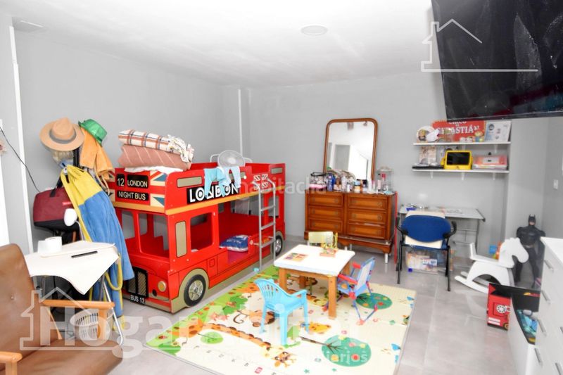 Foto bda56a22-c526-4c91-855c-56c49d4cd87e. Pis amb aparcament a Alginet