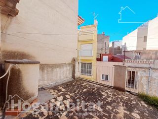 Casa  Calle dolores. Gran casa económica para reformar con garaje y terraza