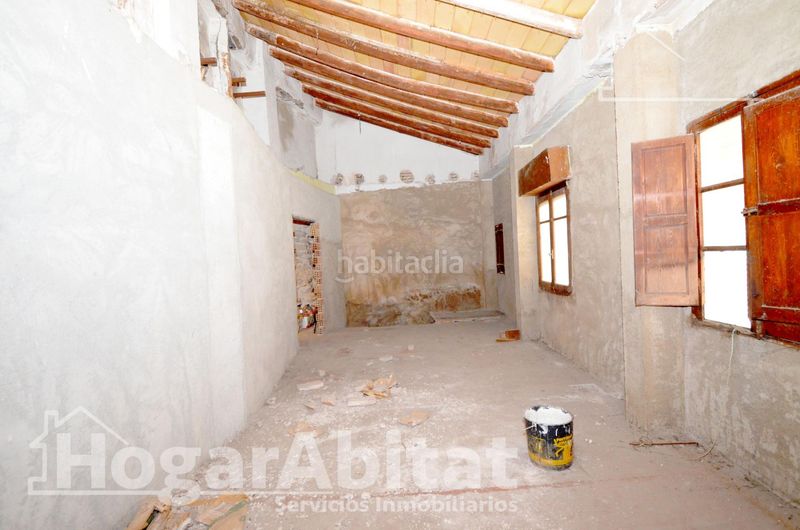 Foto bffc1a55-0aa8-44a3-a8c2-847b9d81e62f. Casa a Oliva pueblo Oliva