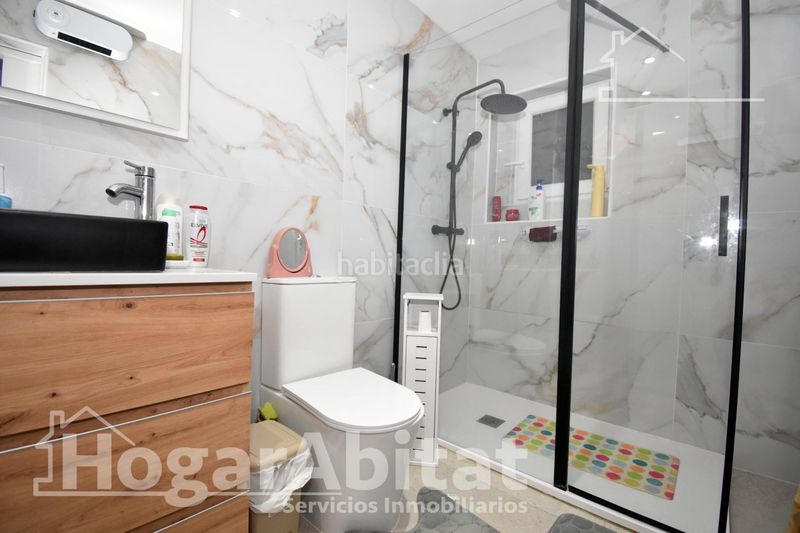 Foto cbc29ab1-3ae9-4aef-bc24-1a854c66bf16. Casa a Centro Almazora / Almassora