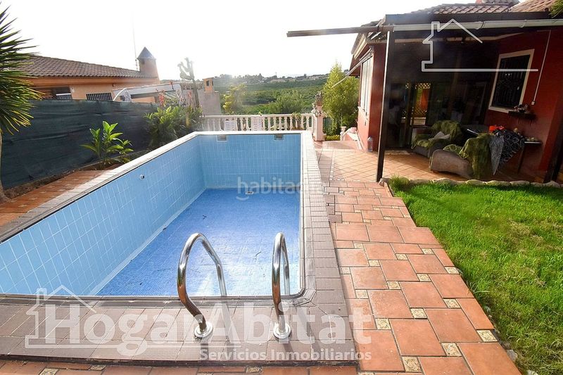 Foto 67a7870e-2446-430a-86b2-813a4812fd76. Xalet amb calefacció aparcament piscina a Borriol
