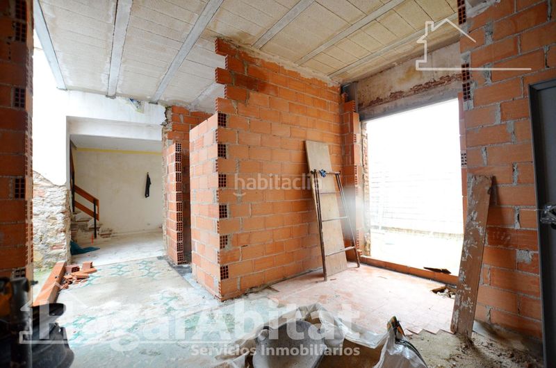 Foto 20e0efbe-ec91-4694-9c91-b97d22952340. Casa amb aparcament a Piles
