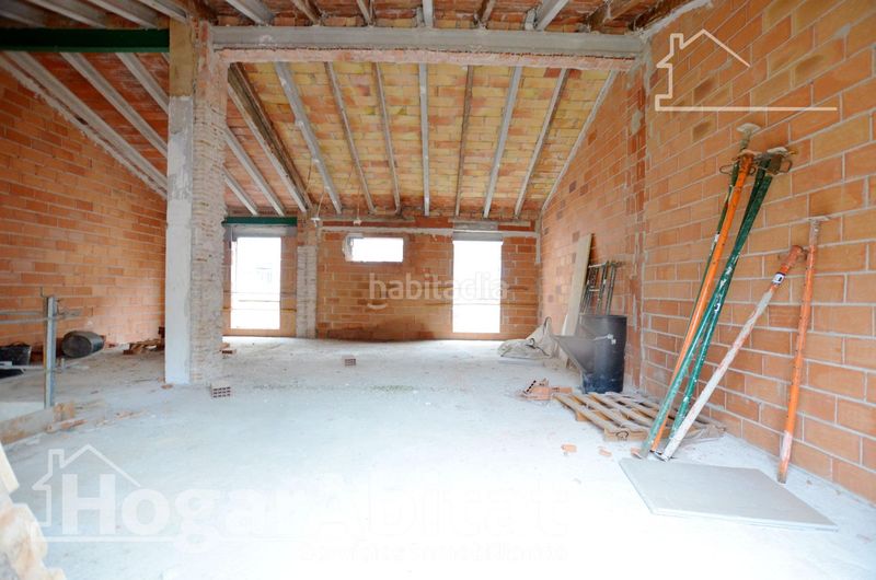 Foto 2fd55a38-60fc-4d02-bab3-3685d33d8a62. Casa amb aparcament a Piles