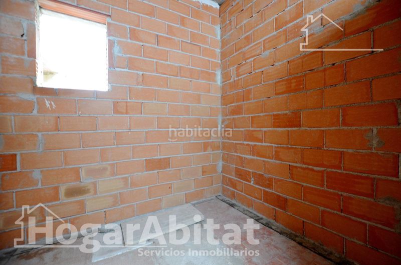Foto 53eb8364-effc-4c47-bbe2-67743855c956. Casa amb aparcament a Piles
