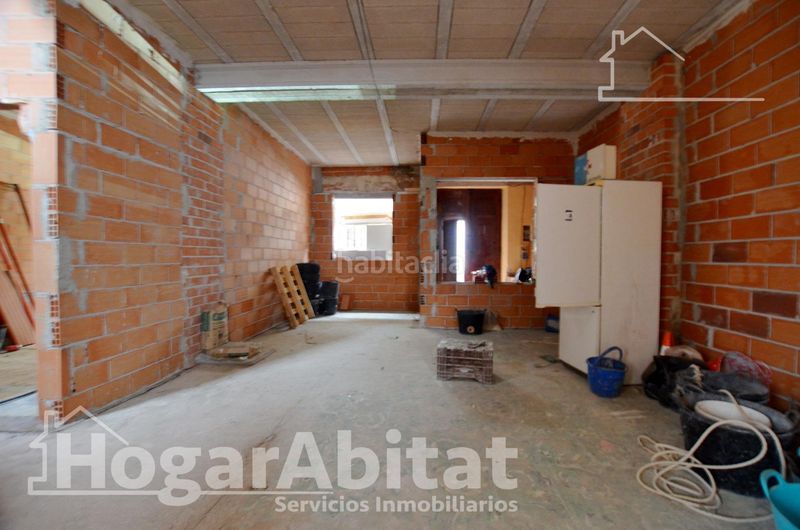 Foto c314648e-e8f1-4de6-9a5d-eb2402e00425. Casa amb aparcament a Piles