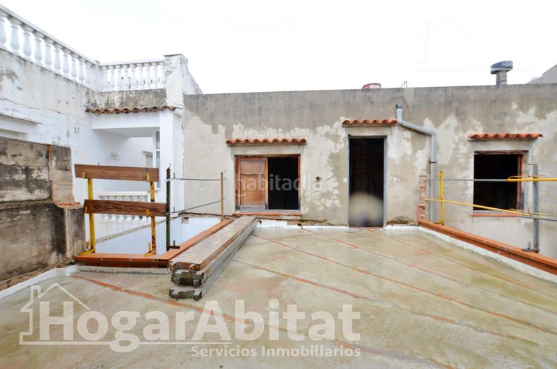Foto ff11a294-63c4-47c5-a3c6-7b3e9b45004d. Casa amb aparcament a Piles