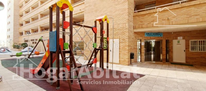 Foto df66e919-3e2b-40db-a172-9f9fc1df4cd8. Pis amb piscina a Aguamarina Oropesa del Mar