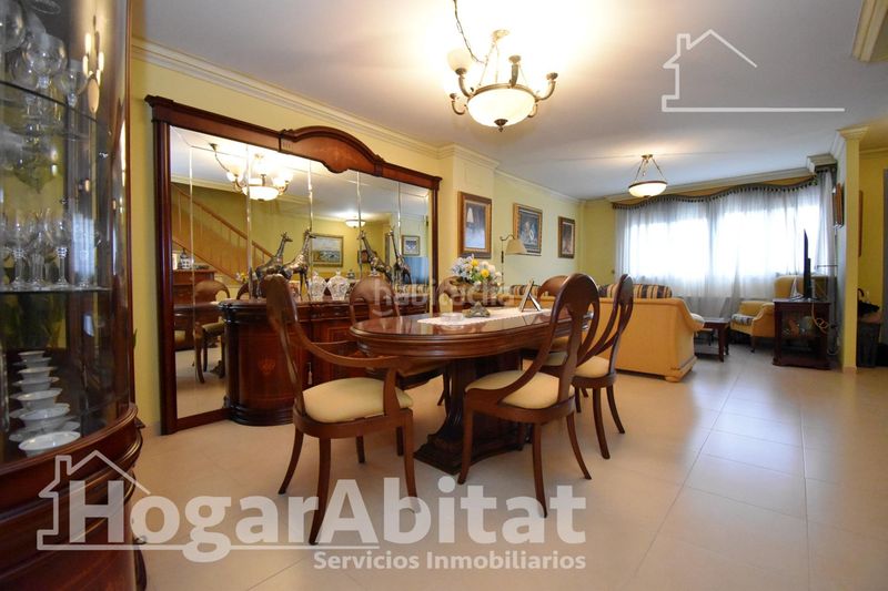 Foto edf470a5-45d8-472e-b9b3-f5302452e044. Casa adossada amb calefacció aparcament a Centro Almazora / Almassora