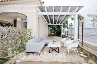 Chalet  Avenida gaudí. Oportunidad de inversión! gran chalet con garaje y terraza cerca