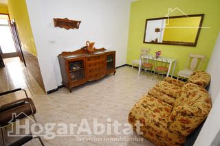 Appartement  Avenida constitución. Magnífica y amplia casa en planta baja con patio y terraza, cerc