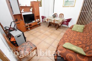 Appartement  Calle pintor camarón. Oportunidad de inversión! exterior con patio y trastero cerca de