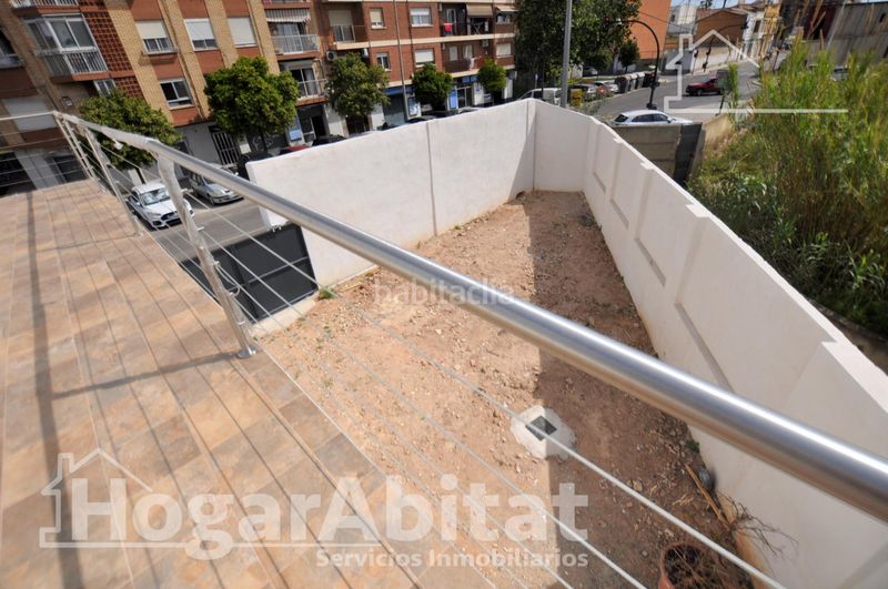 Foto 44a48312-78a3-4e51-8366-6db703cee0d6. Casa amb aparcament a Benimàmet Valencia