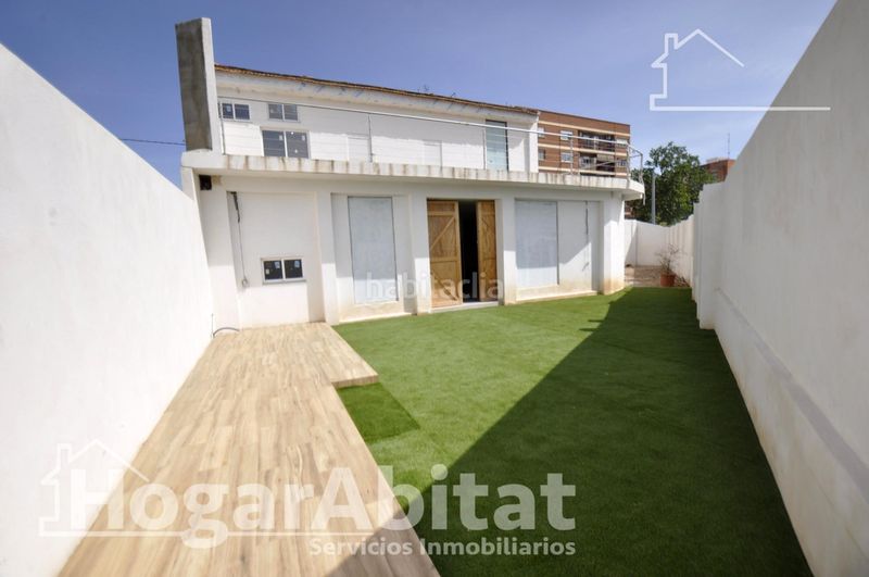 Foto 710e8c55-c496-4c15-9766-651b6ea15c07. Casa amb aparcament a Benimàmet Valencia