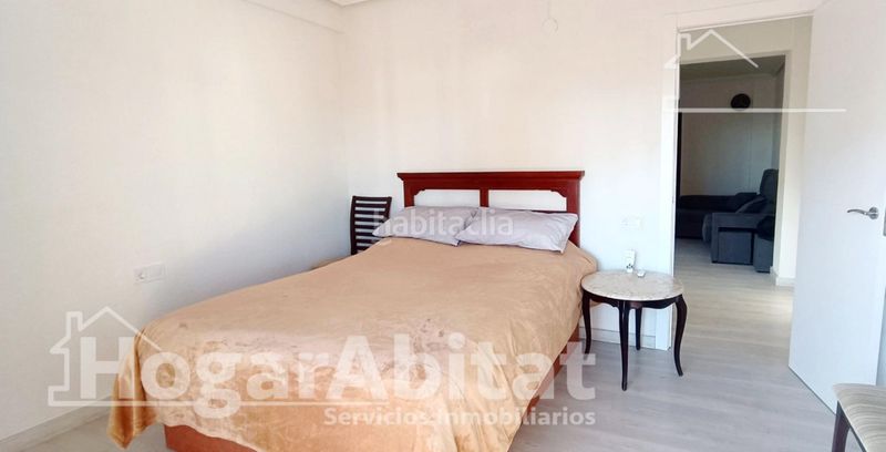 Foto 3891ab89-a30a-4803-914f-15646157a4d3. Pis amb aparcament a Alginet