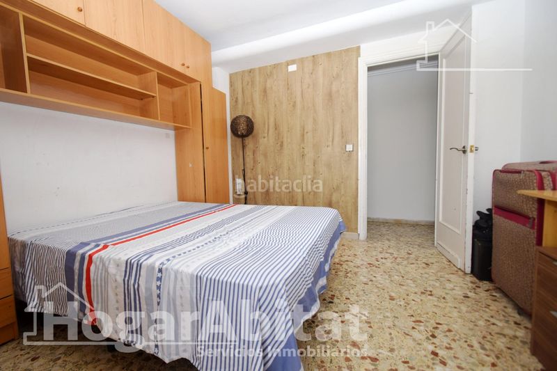 Foto c8db0a70-f2f5-40aa-ab32-55fb913b995a. Àtic a Catarroja
