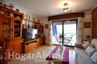 Pis  Carrer de alcoy. Exterior con garaje y piscina muy cerca de la playa