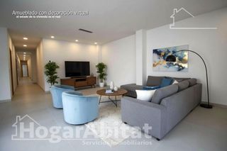 Etagenwohnung  Calle màrtirs. Totalmente reformado amplio y luminoso con terraza