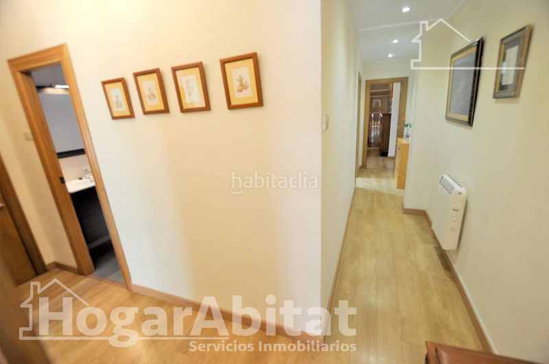 Foto f00657a0-692e-43e0-a047-39f664d389b1. Pis a Mont Olivet Valencia