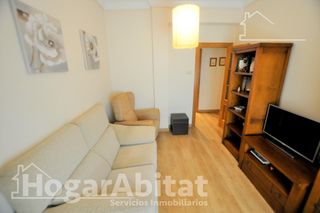 Piso  Calle montichelvo. En buena zona! acogedor, bonito y exterior, totalmente amueblado